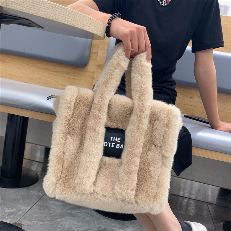 ผู้หญิงฤดูหนาว Faux FUR Plush  - Interior Design Simple บทวิจารณ์และราคา
