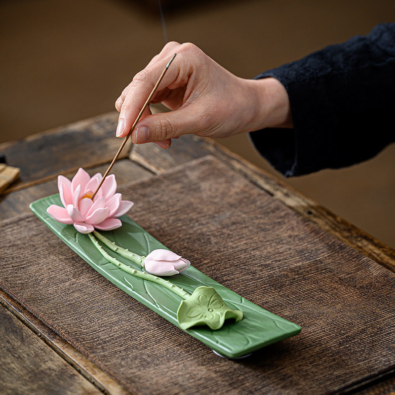 ที่ใส่ธูปเซรามิก CZ รูปดอกบัว  - Interior Design Zen บทวิจารณ์และราคา